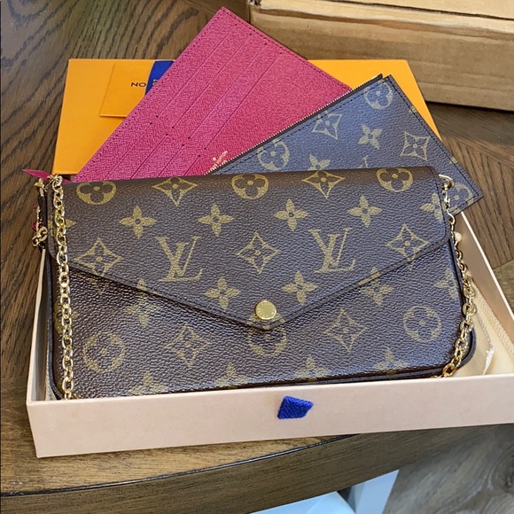 Louis Vuitton Handbags - 💕Sharing💕